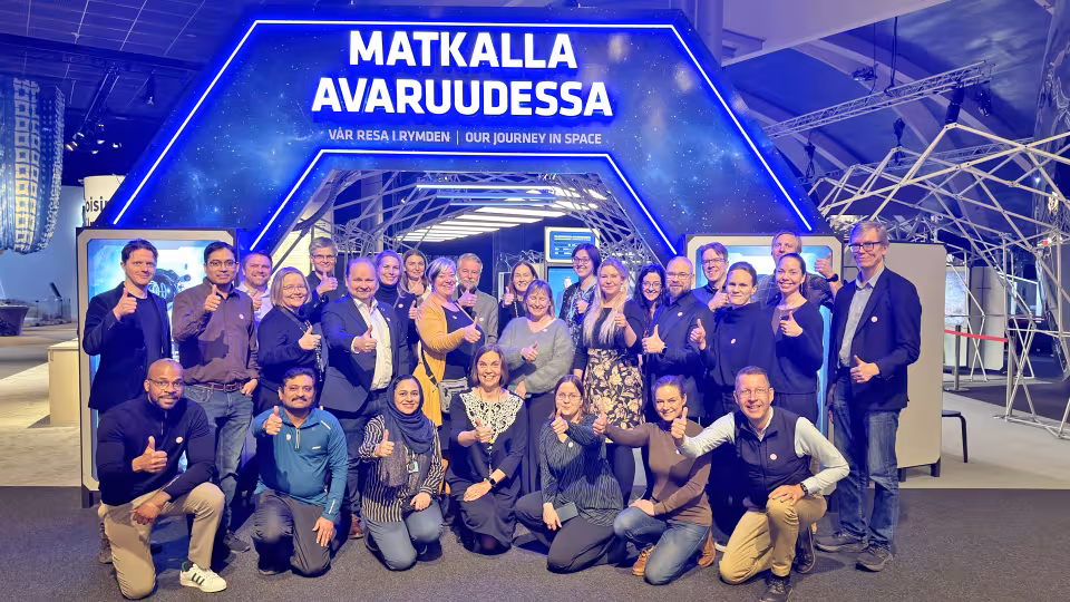 Hankkeen henkilöitä kuvattuna kick-off -tilaisuudessa